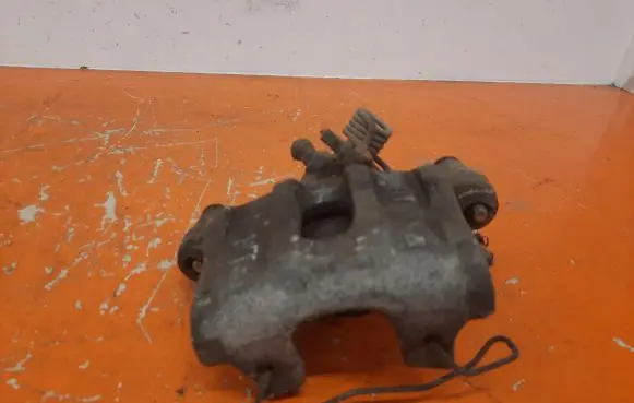 Mazda 3 I Rear brake caliper 988