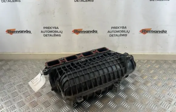 Toyota RAV 4 (XA40) Intake manifold