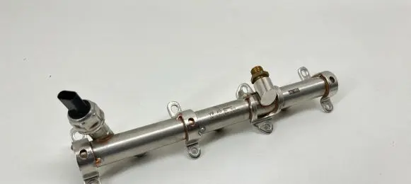 Porsche Panamera (971) Fuel main line pipe 06M133316L 1828210388