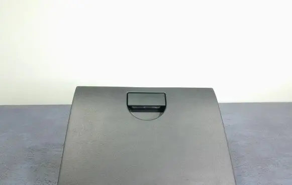 Jeep Compass Glove box