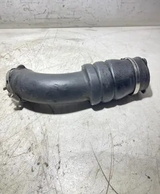 Volvo V70 Air intake duct part 08692401