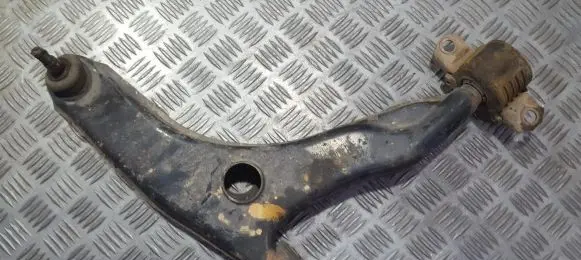 Volvo S40, V40 Front lower control arm/wishbone