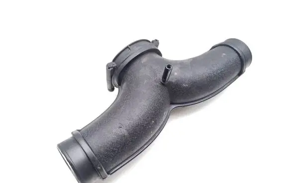 Air intake hose/pipe