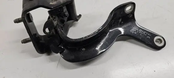 Audi Q7 4L Tailgate/trunk/boot hinge