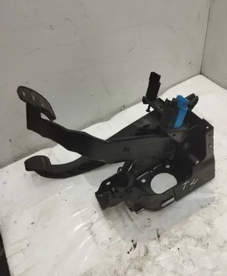 Volkswagen Transporter - Caravelle T4 Pedal assembly 7D0721513A