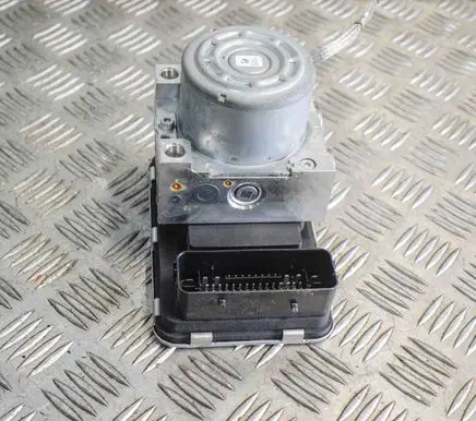 Volvo XC90 ABS Pump 10022009714 31680101