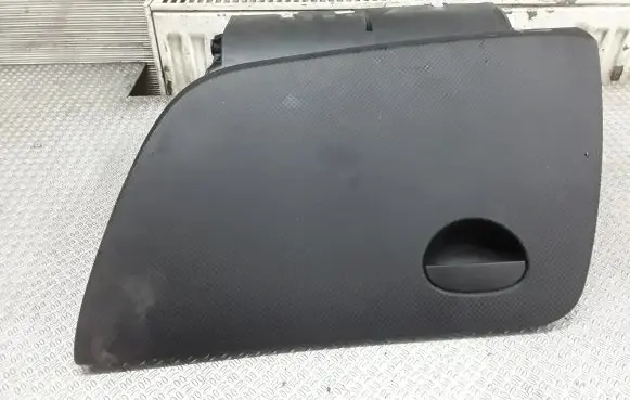 Seat Toledo III (5P) Glove box set 5P1865103