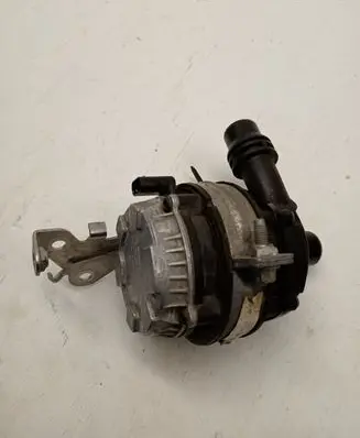 Mercedes-Benz C W205 Electric auxiliary coolant/water pump A0005002686