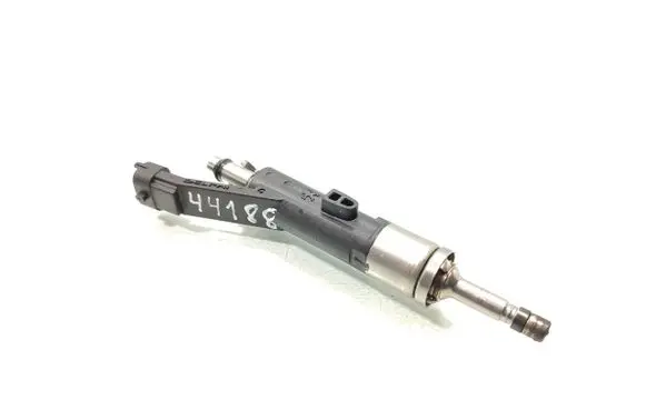 Opel Crossland X Fuel injector 9822715980