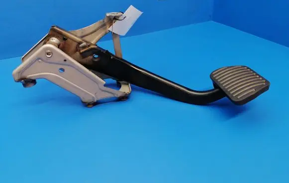 Land Rover Discovery 5 Brake pedal HPLA2D094BA