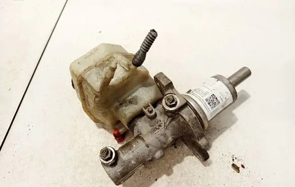 Mercedes-Benz Sprinter W901 W902 W903 W904 Master brake cylinder a0024315202