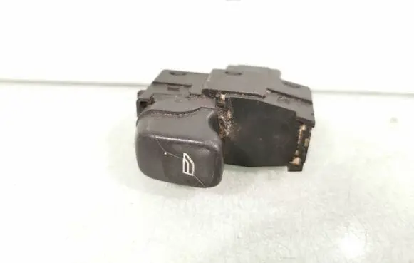Volvo S60 Electric window control switch 30658696 03120700 5586A3RUA