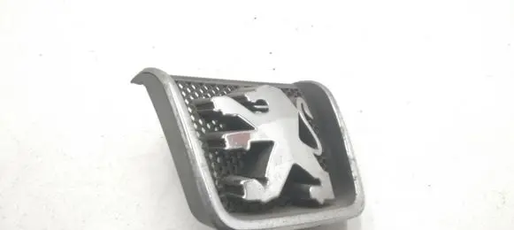 Peugeot 406 Manufacturer badge logo/emblem 9623832877