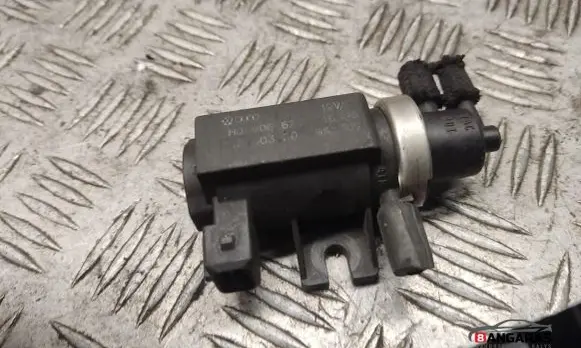Volkswagen PASSAT B5 Turbo solenoid valve 1h0906627
