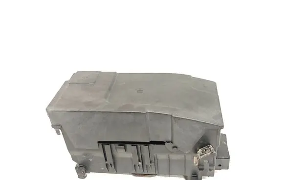 Opel Insignia A Battery box tray 13243606