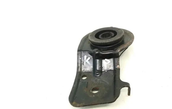 Nissan Primera Radiator mount bracket