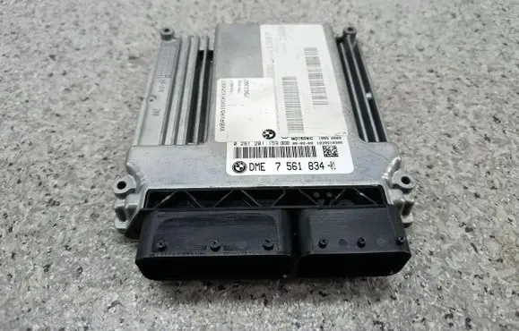 BMW 3 E90 E91 Engine control unit/module ECU 7561834