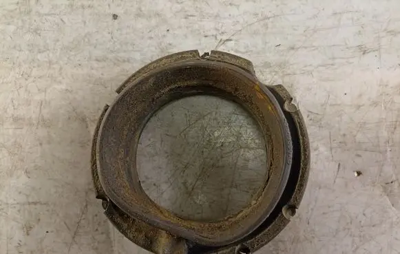 Jeep Grand Cherokee (WK) Front coil spring rubber mount 52089330A8
