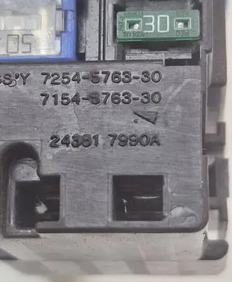 Nissan Qashqai Fuse box set 243817990A 7154576330