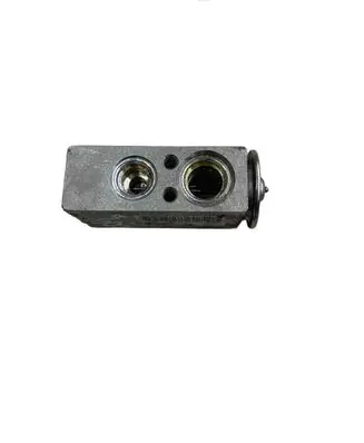 Opel Vivaro Air conditioning (A/C) expansion valve 52401090