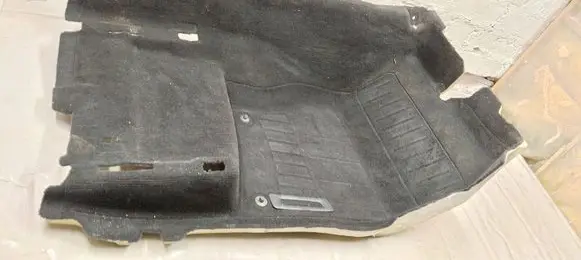 Porsche Cayenne (92A) Front floor carpet liner 