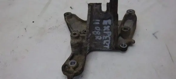 Citroen Jumpy Engine mounting bracket 9656392880