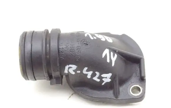 Volkswagen Caddy Engine coolant pipe/hose 037121121A