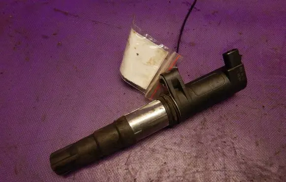 High voltage ignition coil
