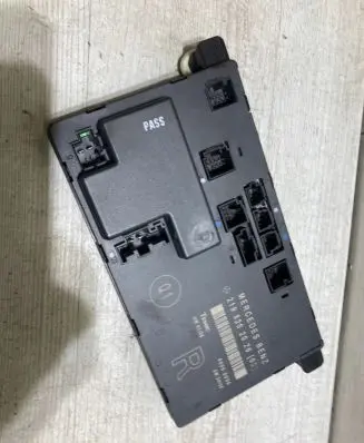 Mercedes-Benz CLS C219 Door control unit/module 2198202026