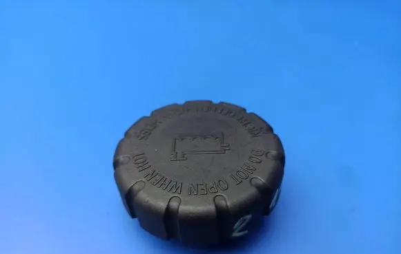 Mercedes-Benz E W211 Coolant expansion tank/reservoir cap 2105010615