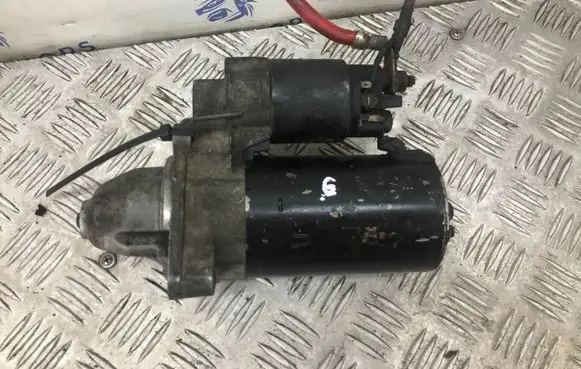 BMW 5 E39 Starter motor 1005821788