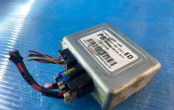 Hyundai i20 (PB PBT) Power steering control unit/module 563001J800 GM46100301E1