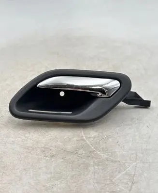 BMW 7 E38 Front door interior handle 8239475 51218239475 8381049