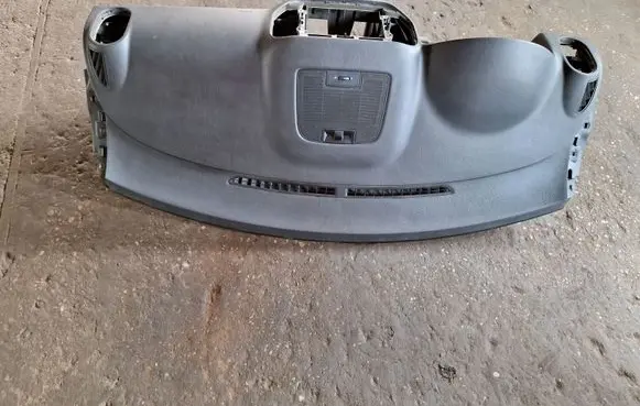 Volkswagen Golf Plus Dashboard 5M1853295 5M1880315
