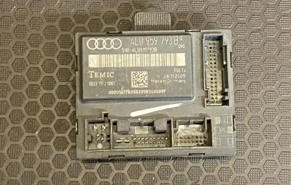 Audi Q7 4L Door control unit/module 4L0959793B 4L0910793B 0033TFJ0001