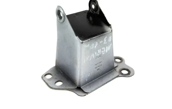 Opel Meriva A Front bumper mounting bracket 93368358