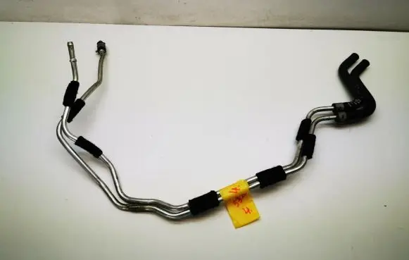 Mercedes-Benz S W221 Engine coolant pipe/hose A2218324894 A2218325294