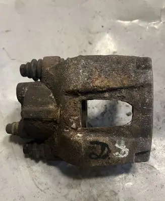 Jeep Grand Cherokee (WK) Rear brake caliper