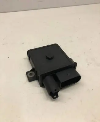 BMW 5 E60 E61 Glow plug pre-heat relay 780120103 0005149245