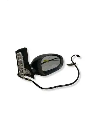 Volkswagen Golf Plus Front door electric wing mirror E1010836