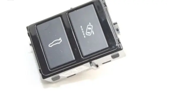 Jaguar XF X250 Tailgate/boot open switch button 