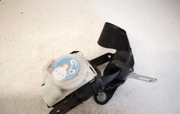 Toyota Avensis T250 Rear seatbelt 7336005101
