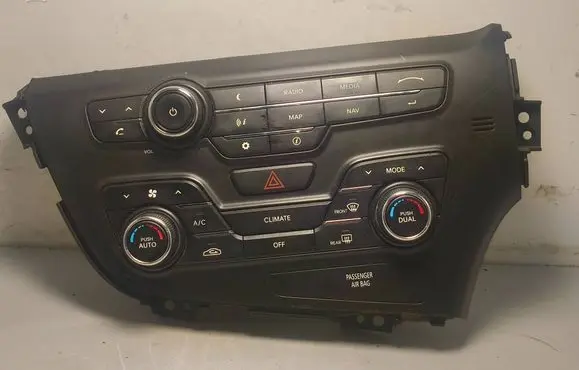 KIA Optima Head unit multimedia control AKB100TFECA 6391287 965402T200CA