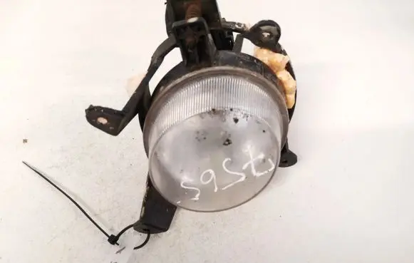 KIA Carens I Front fog light
