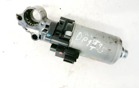 Lexus IS 220D-250-350 Seat adjustment motor 8582033020 85820-33020