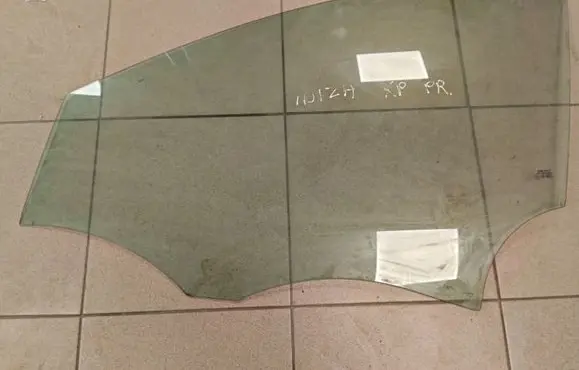 Seat Ibiza IV (6J,6P) Front door window glass four-door 000479 43R000479