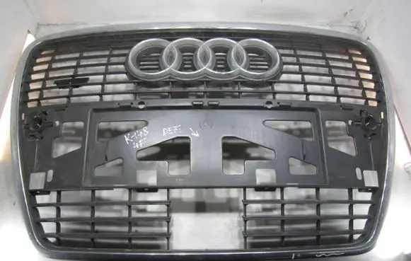 Audi A6 S6 C6 4F Front bumper upper radiator grill 4F0853651