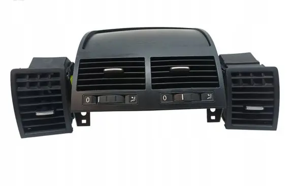 Volkswagen Touareg I Dashboard air vent grill cover trim 7L6857919A