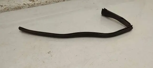 Mercedes-Benz E W212 Engine compartment rubber A2126280098