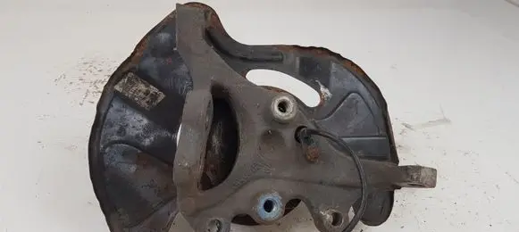 Mercedes-Benz CLC CL203 Front wheel hub spindle knuckle 20402